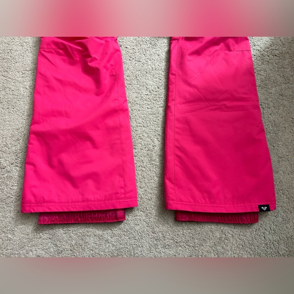 Women’s Roxy Backyard Insulated Snowpants - Picture 10 of 16